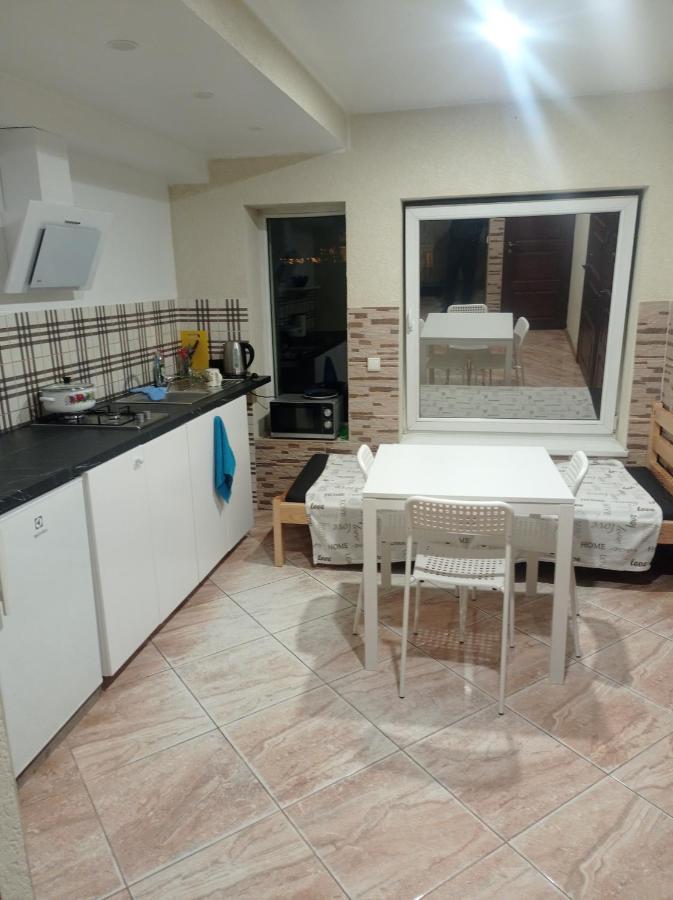 Apartment Parking Loft Akaciju VNO Kültér fotó